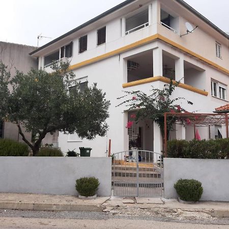 פרימוסטן Apartmani Bono מראה חיצוני תמונה